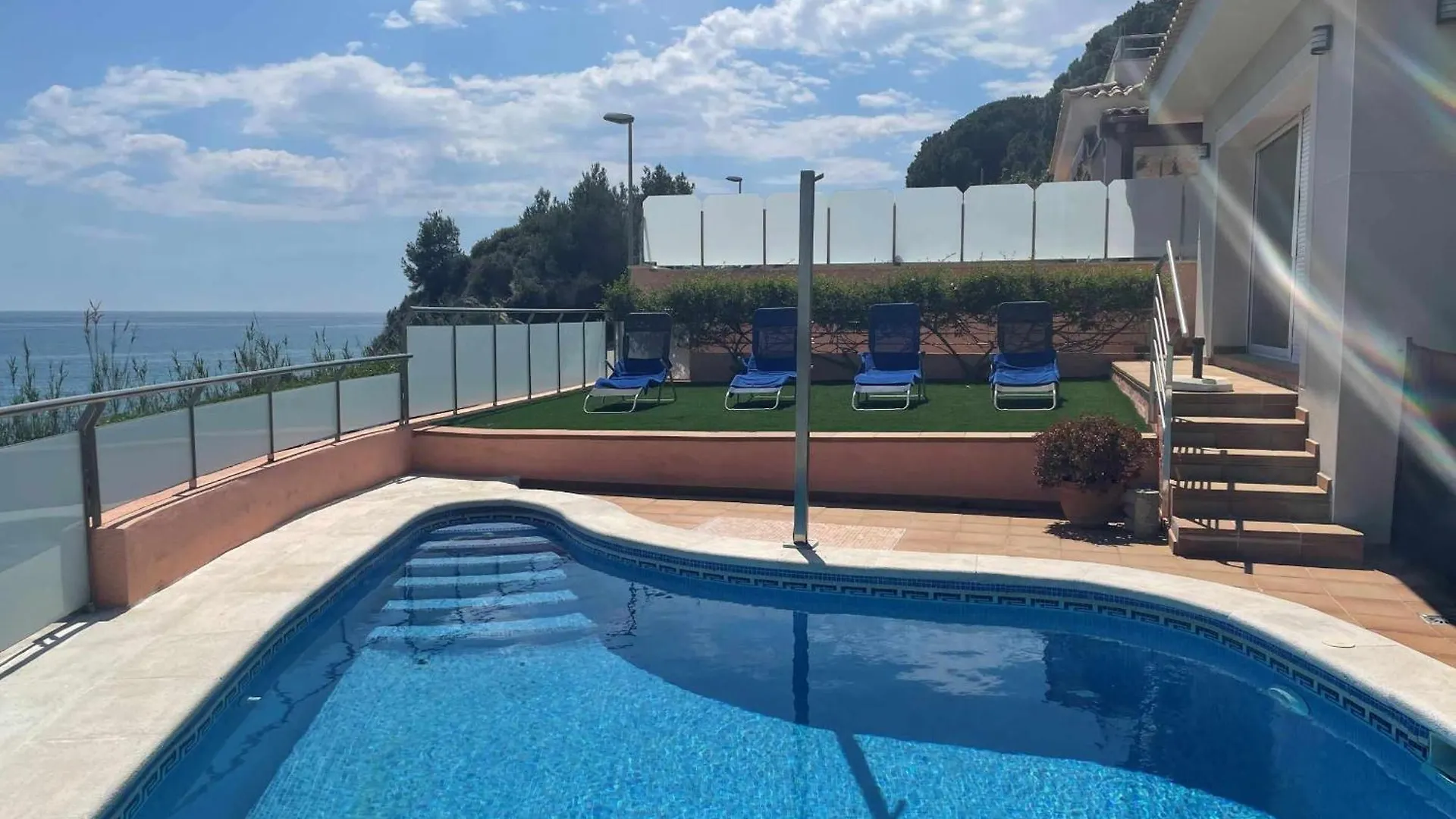 Villa Farell Just In Front Of The Sea Sant Pol De Mar