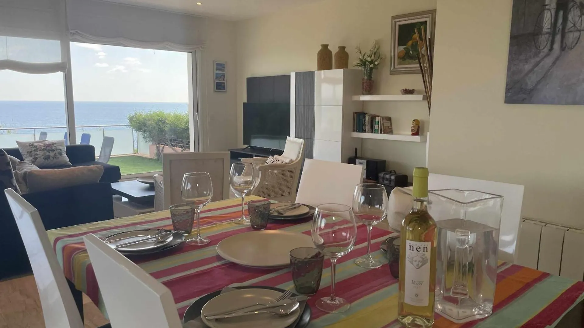 Villa Farell Just In Front Of The Sea Sant Pol De Mar